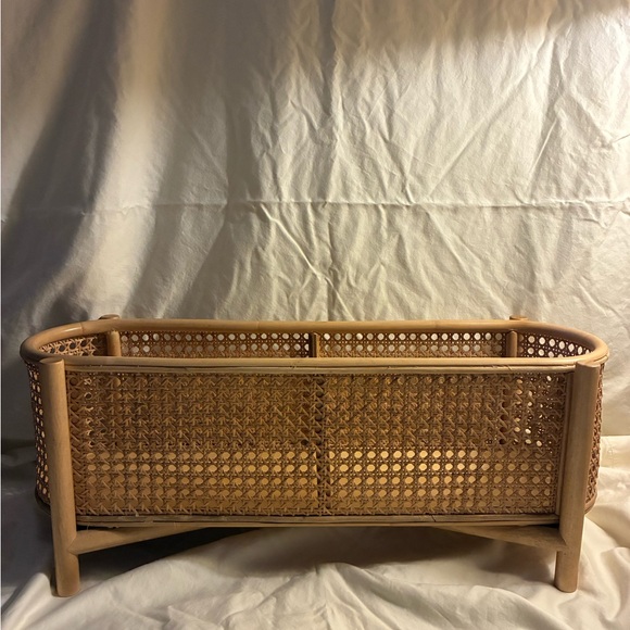 Woven Rattan Planter - Picture 1 of 3